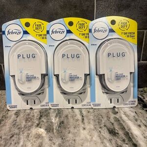 Plug in holders (3)